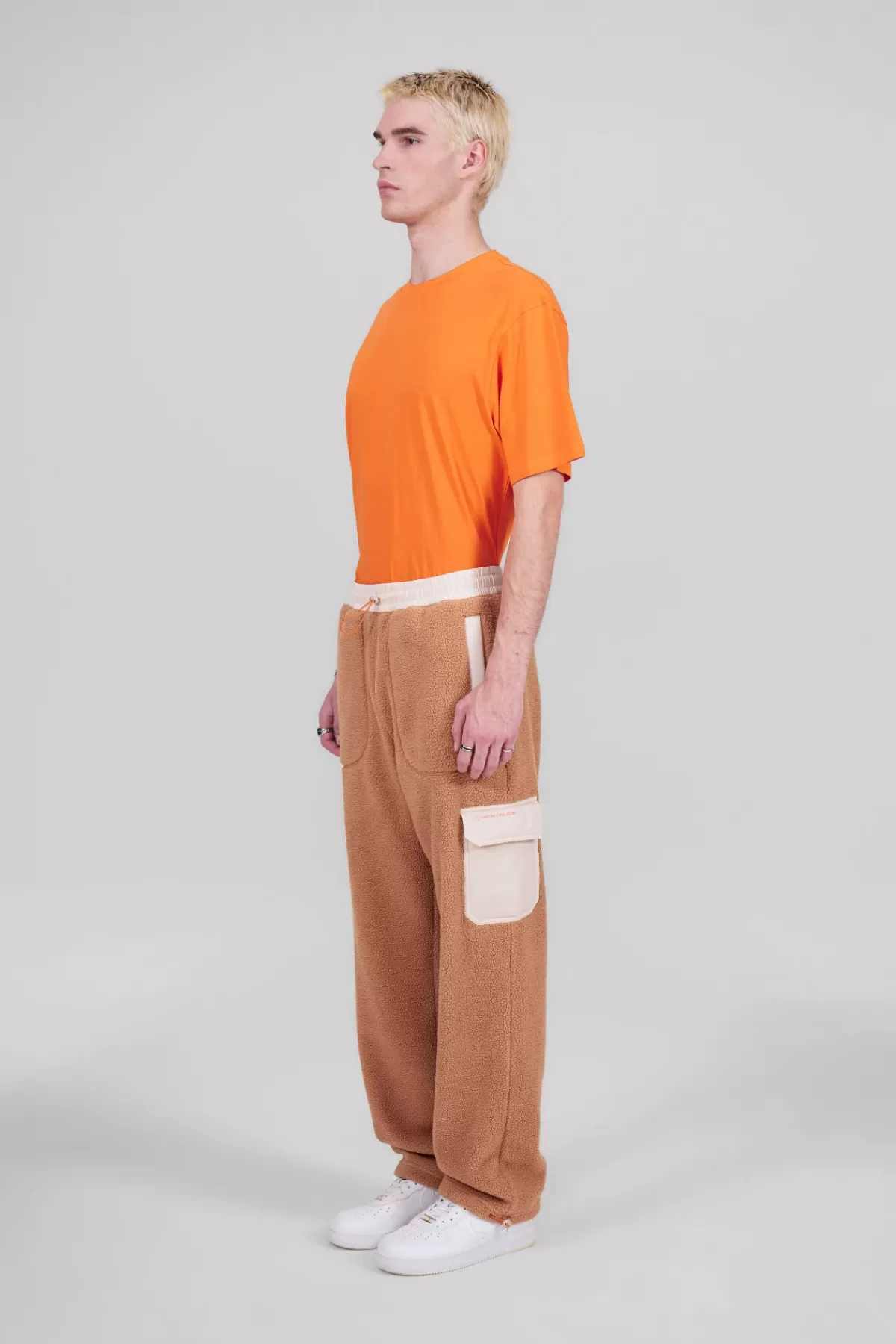 Pantalon coupe droite bicolore unisexe en sherpa Tetsuo>Gertrude Outlet